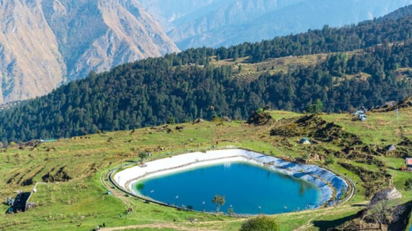 Auli Lake