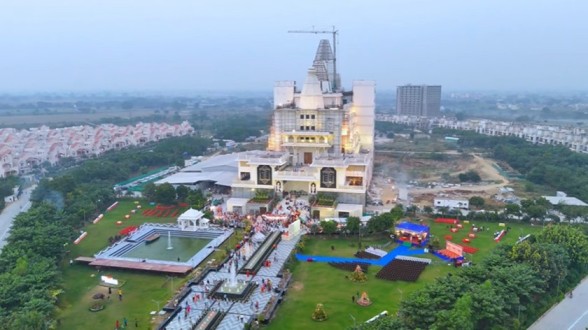 Vrindavan Chandrodaya Mandir