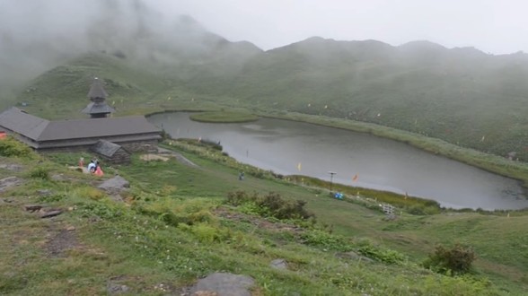 Prashar Lake